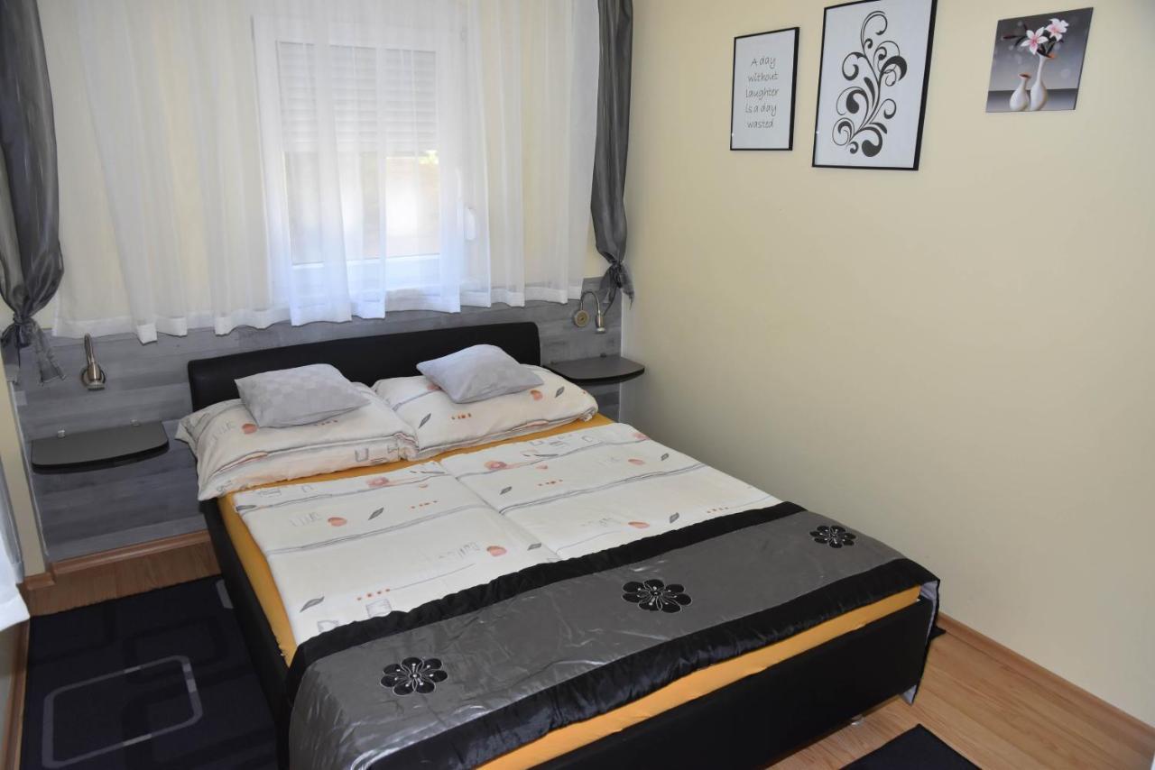 Gyenesi Virag Apartman Gyenesdias Exterior photo